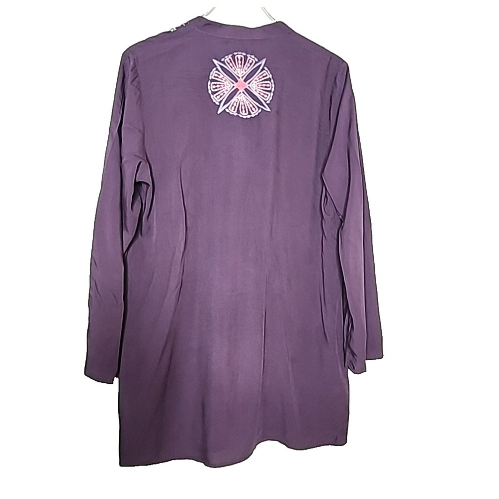 Solitaire Purple Embroidered Roll Tab Sleeve Rayon Tunic Top L 18-1668 - Picture 9 of 11